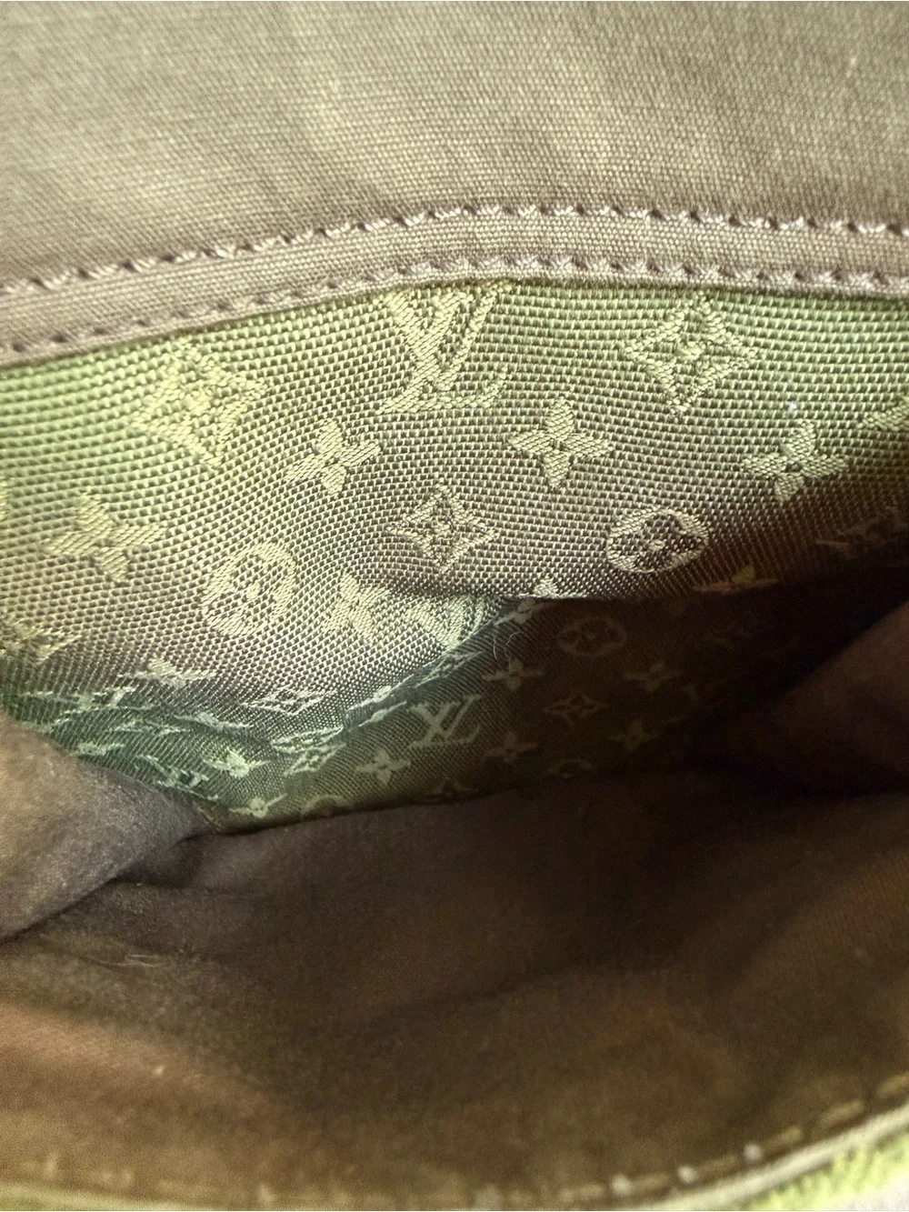 Louis Vuitton VI0074 Besace Mary Kate Olive Green & Brown Leather Crossbody Bag